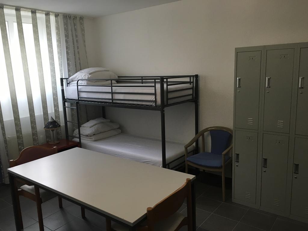 Hotel-Pension Adamshof Berlin Bagian luar foto